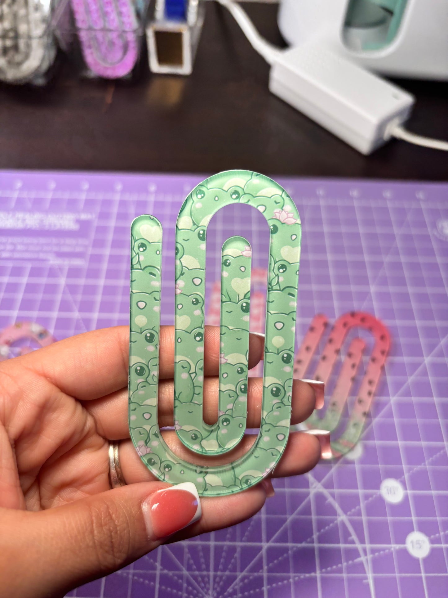 Baby Frogs Paper Clip