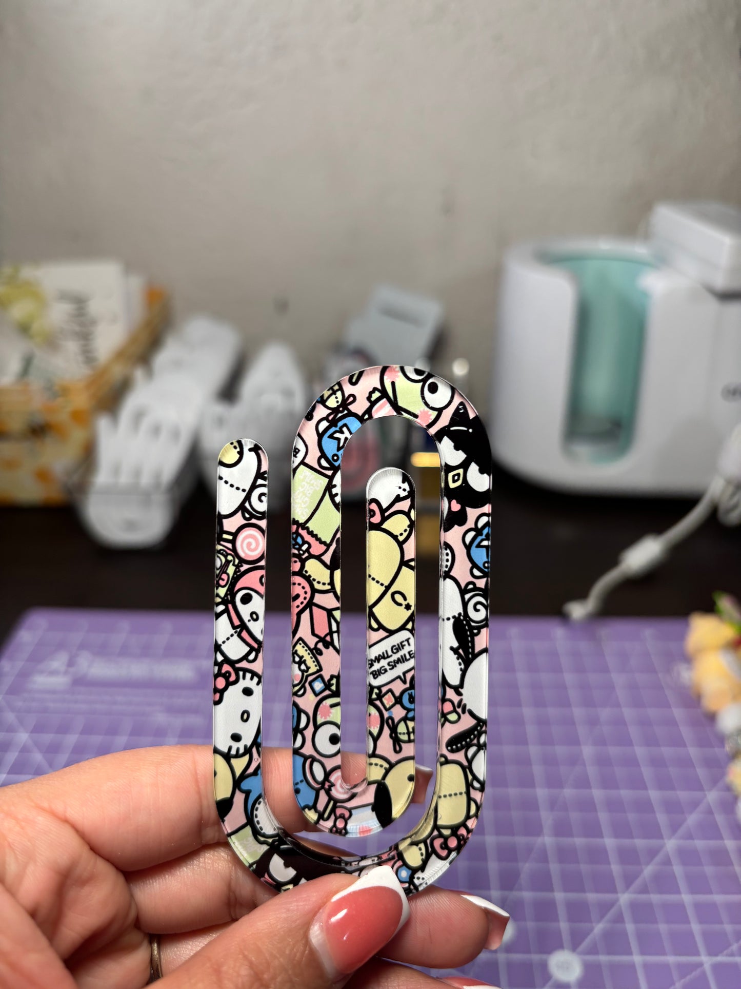 Hello Friends Paper Clip